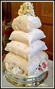 5 Weird Wedding Cakes We Love The Inspired Bride Pillow Wedding Cakes Pillow Cakes Unique Wedding Cakes