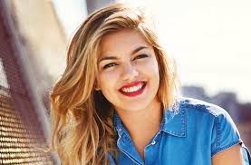 #louane #belier #la famille bélier #quelqu'un ma dit #qualité #quality #write #écrire #ecrire #ecriture #pensee #pensée #pensé quand on souriait pour rien. Deezer Prasentiert Louane Auf Tour Deezer Deutschland