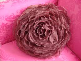 Almofada vinho, criação minha!!! Para Graça Medeiros.