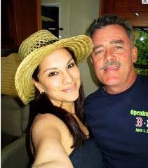 Lucy Melvin's Instagram, Twitter & Facebook