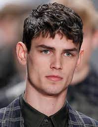 Maennerfrisuren Mit Pony 5 420x540 Jpg 420 540 Manner Frisur Kurz Manner Frisuren Haare Jungs