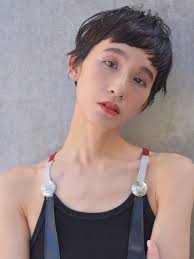 シンプルミニマルショート 耳かけ balloon hair バルーンヘアー ウツギリョウのヘアスタイル情報 yahoo beauty 耳かけショート ショートパーマ レディース ショートのヘアスタイル