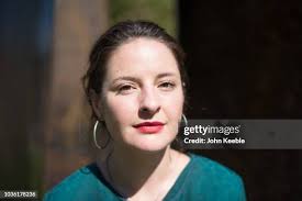 17 Photos & High Res Pictures