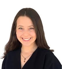 Abigail Barth's Instagram, Twitter & Facebook