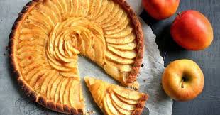 Delicieuse Recette De Tarte Aux Pommes Traditionnelle Avec Compote Et Lamelles De Pommes Le Tout Rele Recette Tarte Aux Pommes Recette Tarte Tarte Aux Pommes