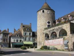 La croix blanche est un circuit de randonnée situé sur la commune de cologne en gers (32). Chalon Macon Radreise Wiki