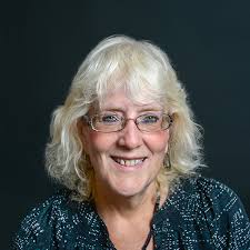 Deborah Noack's Instagram, Twitter & Facebook