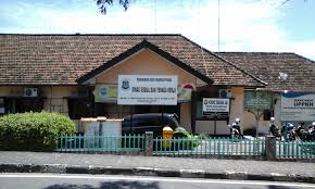Tenaga kerja merupakan salah satu faktor penting dalam operasional perusahaan, disamping faktor permodalan dan pemasaran. Qiujufsgujmgrm