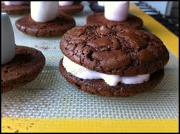Whoopies Au Fluff Ou Chamallow Les Plaisirs Gourmands De Thd Gateaux Alimentaires Gateaux Et Desserts Alimentation