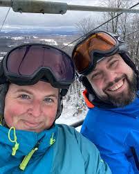 Kristin Pryor's Instagram, Twitter & Facebook