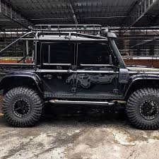 Check out this group of defenders out in the malaysian jungle!action packed!check out land rover life on facebook. Tweaked Monster In Malaysia Thanks To Tweakedautomotive Follow Defenderworld Land Rover Defender Land Rover Defender
