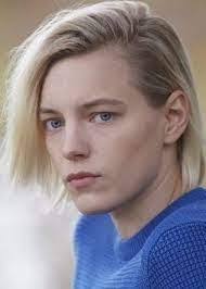 Grayson Moss's Instagram, Twitter & Facebook