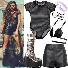 The former little mix star, 29, showcased her trim physique wearing a tiny ribbed crop… Jesy Nelson Shout Out To My Ex Video Outfits Steal Her Style