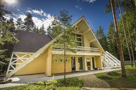 Exterieure D Une Maison En Bois Du Style Scandinave Par Rovaniemi Maisons En Bois Constructeur Maison Bois Maison Bois Maison En Bois Moderne