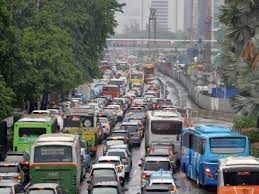 Apakah cara beliau menggesa pemilik kenderaan untuk membawa kereta dengan lebih selamat. Ada Keperluan Untuk Keluarkan Kenderaan Lama Dari Jalanraya Negara Anthony Loke Careta