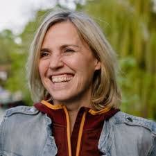 Esther Porter's Instagram, Twitter & Facebook