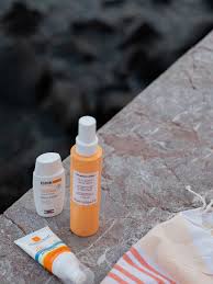 Das muktitalent von mukti organics ist nun frei von nussölen und kann jetzt noch mehr: Die Beste Sonnenpflege Fur Unreine Haut Bare Minds