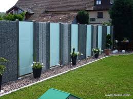 Mit dem gartenzaun wollen wir unser grundstück nicht nur vor unerwünschten eindringlingen und neugierigen blicken schützen. Sichtschutz Galerie Gabionen Martino Design Sichtschutzwand Garten Sichtschutz Garten Zaun Vorgarten Ideen