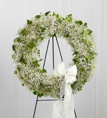 Baby flowers hand delivered by a local florist. Pin De Judy Hardy En Funeral Service Sympathy Flowers Arreglos Florales Funerarios Arreglos Funerales Bellos Arreglos Florales
