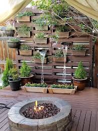 Make a beautiful flower garden out of pallets. Pallet Garden Decor Wall Planter Pallet Garden Walls Pallets Garden Backyard Farming