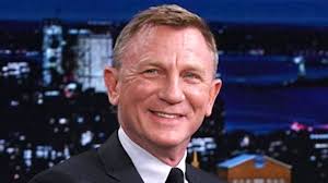 Daniel Craig Prefers Going To Gay Bars And You Probably Can't Guess Why