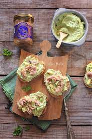 And it'll be on the easiest, most unbelievably creamy avocado pasta that everyone will love. Crema De Avocado Si Ton Retete Culinare Laura Adamache