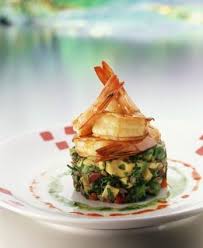 Diaporama Fetes 10 Idees D Entrees Chics Mais A Petit Prix Tartare Avocat Tomates Et Creve Repas Gastronomique Entree Gastronomique Recette Entree Froide