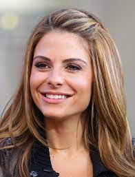 Another Ridiculously Easy Hairstyle Idea To Steal From Maria Menounos Bangs Hairstyles Growing Out Hair Styles Growing Out Bangs