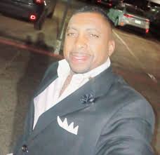 I think about this man all day 😭 smh I'm a dickrider 🤦🏽‍♀️