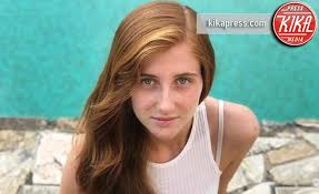Jun 29, 2021 · lorella cuccarini dopo amici 20 torna su rai uno: La Figlia Della Regina Della Tv Una Promessa Del Calcio Foto Kikapress Com