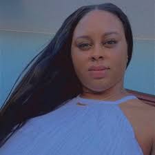 Shari Powell👩🏽‍⚕️ (@876Sharii)