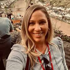 Becky Glover (beckyglover79)