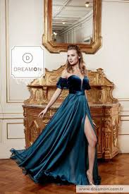 Model Symbol Dreamon Art Of Fashion Koleksiyonu Ndan Petrol Rengindeki Symbol Modeli Kadife Bedeni Ucus Ucus Sifon Etegi Ve Elbise Elbise Modelleri Kiyafet