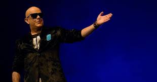 Soon after, without design, she falls in love with pedro abrunhosa, a poet and performance artist. Pedro Abrunhosa E Preciso Ter Cuidado Com Esta Crise Pobreza E Medo Fomentam Ideologias De Destruicao Renascenca