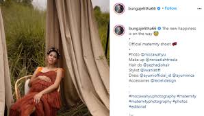 Agam doğumlu alam, peñarol , heerenveen ve vitesse arnhem için genç futbol oynadı. Istri Syamsir Alam Pamer Baby Bump Cantik Banget