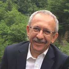 Organ nakli merkezi, tüp bebek merkezi, havacılık tıp merkezi, uyku bozuklukları merkezi, sigarayı bıraktırma merkezi, poliklinik hizmetleri ile 295 yataklı başkent üniversitesi hastanesinde ve hastaneye bağlı, 90 yataklı ayaş fizik tedavi ve rehabilitasyon Ahmet Emre Bilgili Biyografya