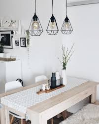 Tienes que tener en cuenta que un comedor tiene necesidades de iluminación diferentes del resto de habitaciones, porque en un solo. Lampara De Techo Julieta Line Ideas De Decoracion De Comedor Decoracion De Interiores Minimalista Decoracion De Comedor