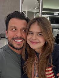 Dia de princesa com ela.❤️ #Valentinamuniz #paidemenina👸