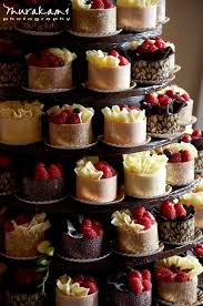 March 2009 Wedding Cake Alternatives Cool Wedding Cakes Traditional Wedding Cakes