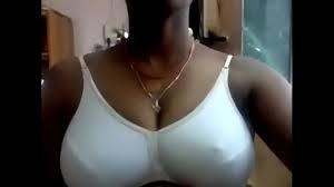 Kerala aunty Nude show - XNXX.COM