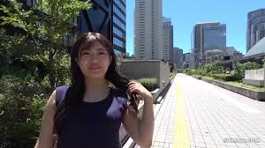 718FZR-001 Yuka Mitsuba Doing Her Best As An AV Actr...