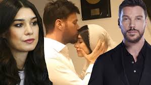 İşte sinan akçıl ve burcu kıratlı'nın fotoğrafları. Sinan Akcil Burcu Kiratli Ciftinden Hayirli Cumalar Paylasimi Magazin Haberleri