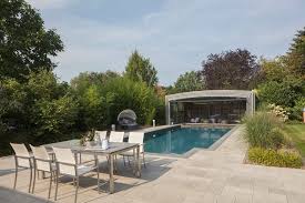 Grosszugig Uberdachter Gartenpool Schwimmbad De In 2020 Pool Im Garten Pool Im Freien