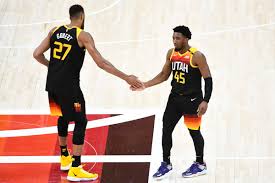 The clippers won a game 7 showdown against dallas on sunday and now make the trek to salt lake city to face the jazz, who rolled through memphis in five games in their opening round set. Jazz Vs Clippers Schedule Dates Times Tv Info For Second Round Series In 2021 Nba Playoffs Draftkings Nation