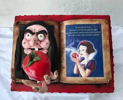 Descubre blanca nieves y los 7 enanos, la historia de una hermosa y optimista princesa llamada blanca nieves que es querida. Bruja De La Pelicula Blanca Nieves Cake By Cakesdecor