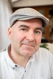 Today's Christmas eve sunset sky over Leeds was so colourful and festive!  🎄