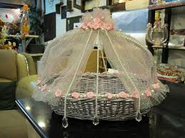 Goody Basket Made By Me Wedding Gift Baskets Wedding Gifts Packaging Wedding Gift Wrapping