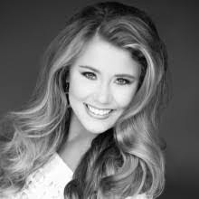 Valerie Ogle's Instagram, Twitter & Facebook