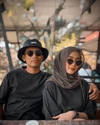 Kesiannya, kalau i ikut husband i pergi race selalunya dekat europe majority orang sana pandang i atas bawah ya. Isteri Atlet Tak Layak Keluar Negara Diari Wanita