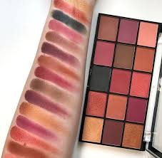 палетка теней Makeup Revolution Re Loaded Palette Velvet Rose Revolution Reloaded Newtrals 3 Makeup Revolution Palette Makeup Revolution Makeup Palette